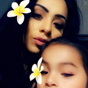 Meet your Posher, Estrella